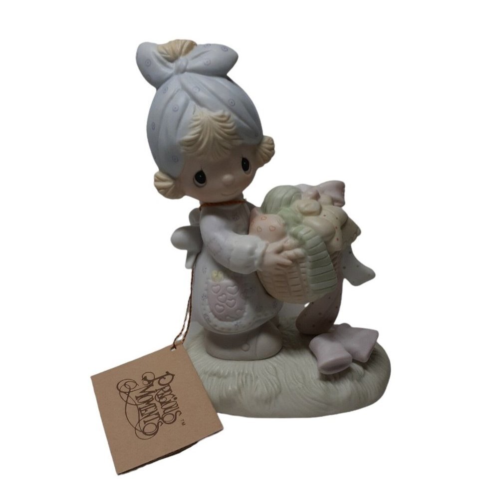 Hallmark Precious Moments Figurine Be Not Weary In Well Doing Boxed NOS 1979